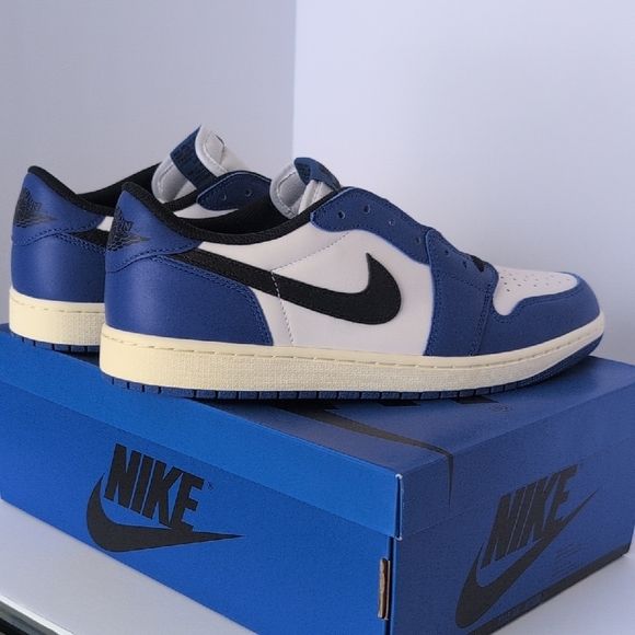 Air Jordan 1 Low Game Royal - Picture 10 of 16